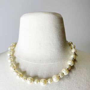 Vintage Avon Jewelry Necklace Chunky Faux Pearl Choker 90s Y2K Glam Adjustable